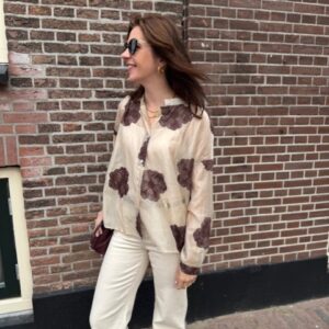 Damesblouse beige met geborduurde bloemen Stylefever