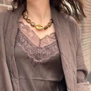 Bruin dameshemdje met kant Stylefever