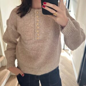 Beige gebreide damestrui met hartjes knopen Stylefever