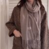 Cashmere damessjaal taupe bruin Stylefever