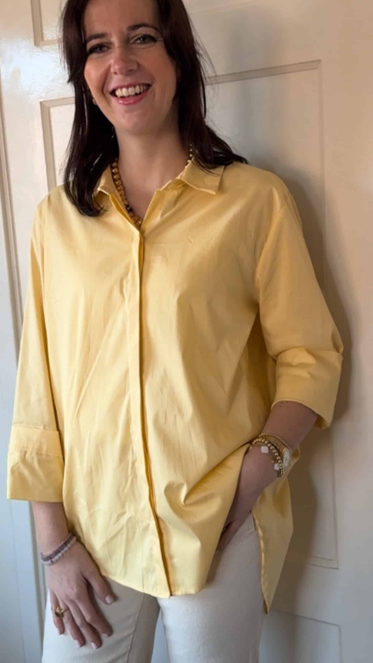 Gele basic damesblouse katoen 1 Gele basic damesblouse Stylefever