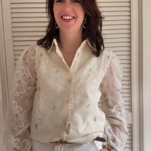 Beige damesblouse geborduurde bloemen Azzurro