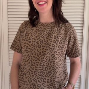Bruin panterprint truitje korte mouw Stylefever