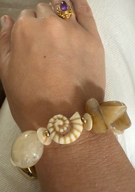 Beige kralen armband By Jam Gioielli 1 Beige kralen armband By Jam Gioielli