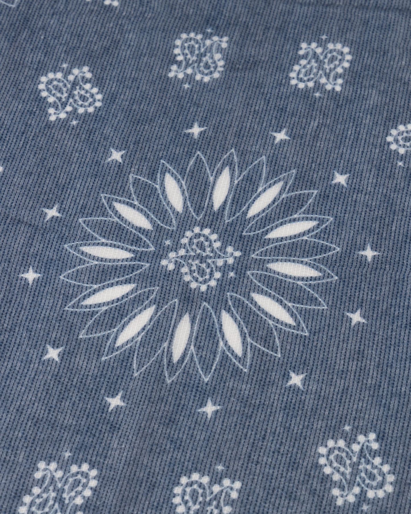 Blauw bandana sjaaltje 2 Donkerblauw damessjaaltje paisley print Stylefever