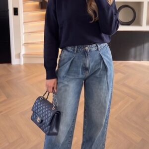 Online dames boutique met hippe en betaalbare damesmode & accessoires 4 Alternative view of Blauw gebreide trui met denim kraagje
